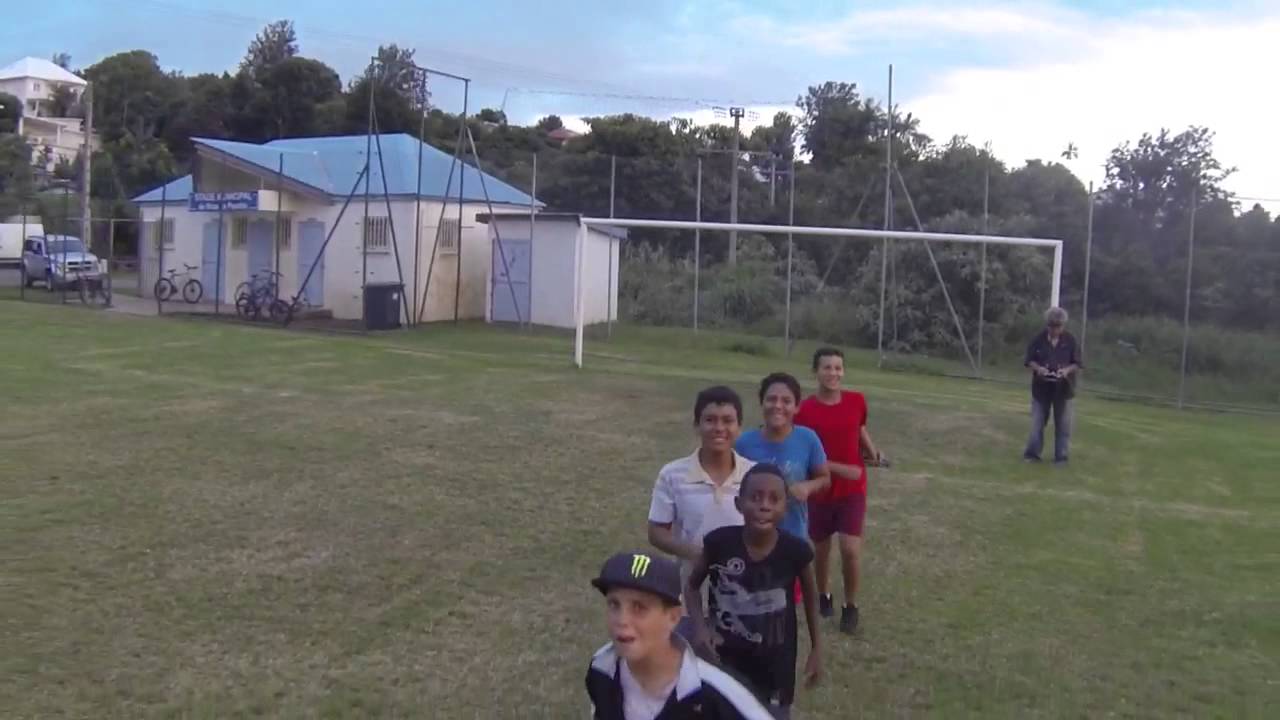 les gamins de bras de pontho