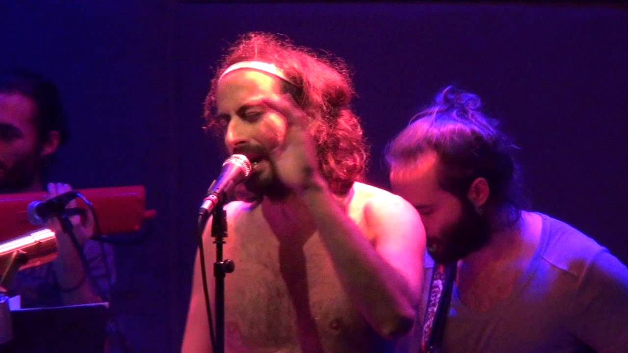 Τώρα που δεν έχω κανέναν - Κόρε Ύδρο