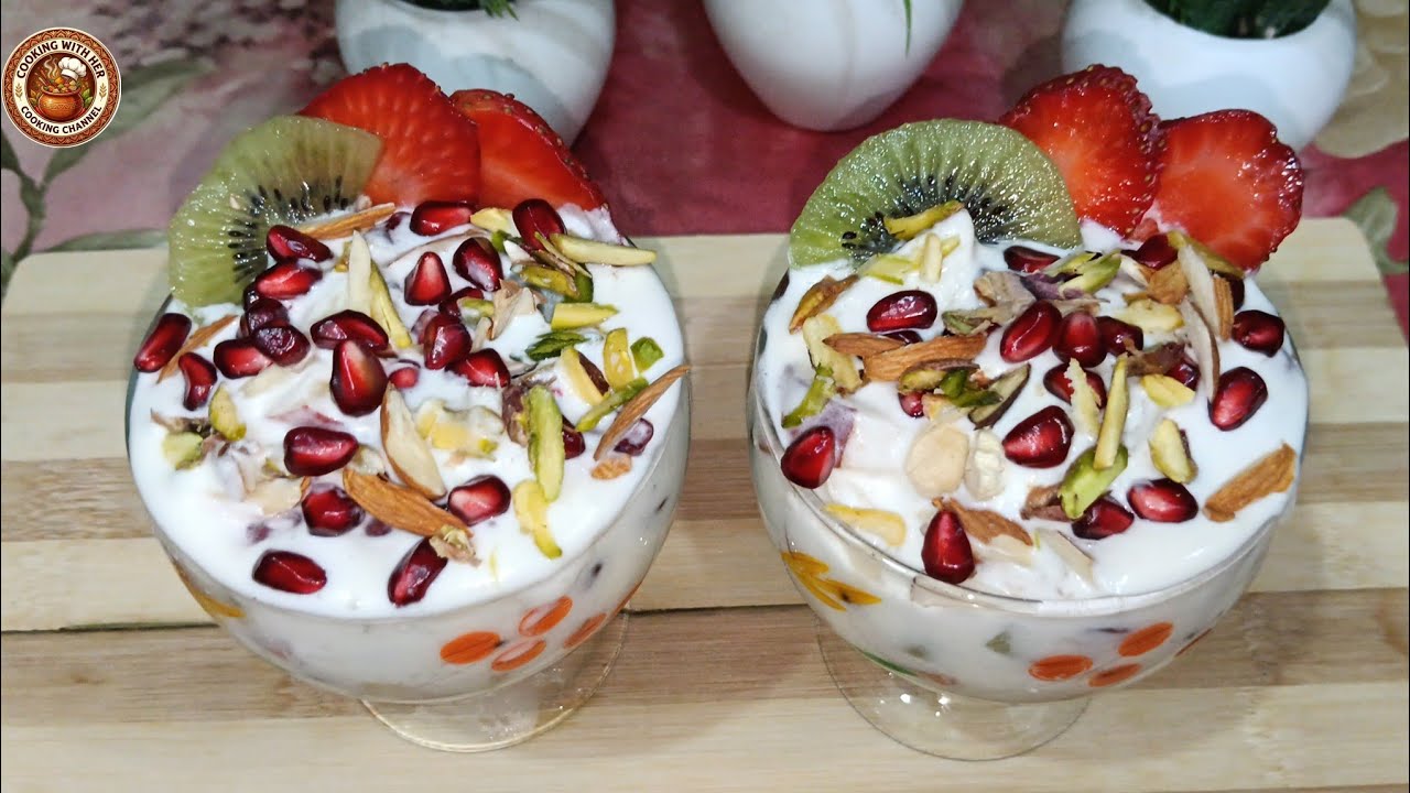 Yummy and tasty fruits cream/iftar special fruits cream/fruits cream banane ka sabse aasan tarika