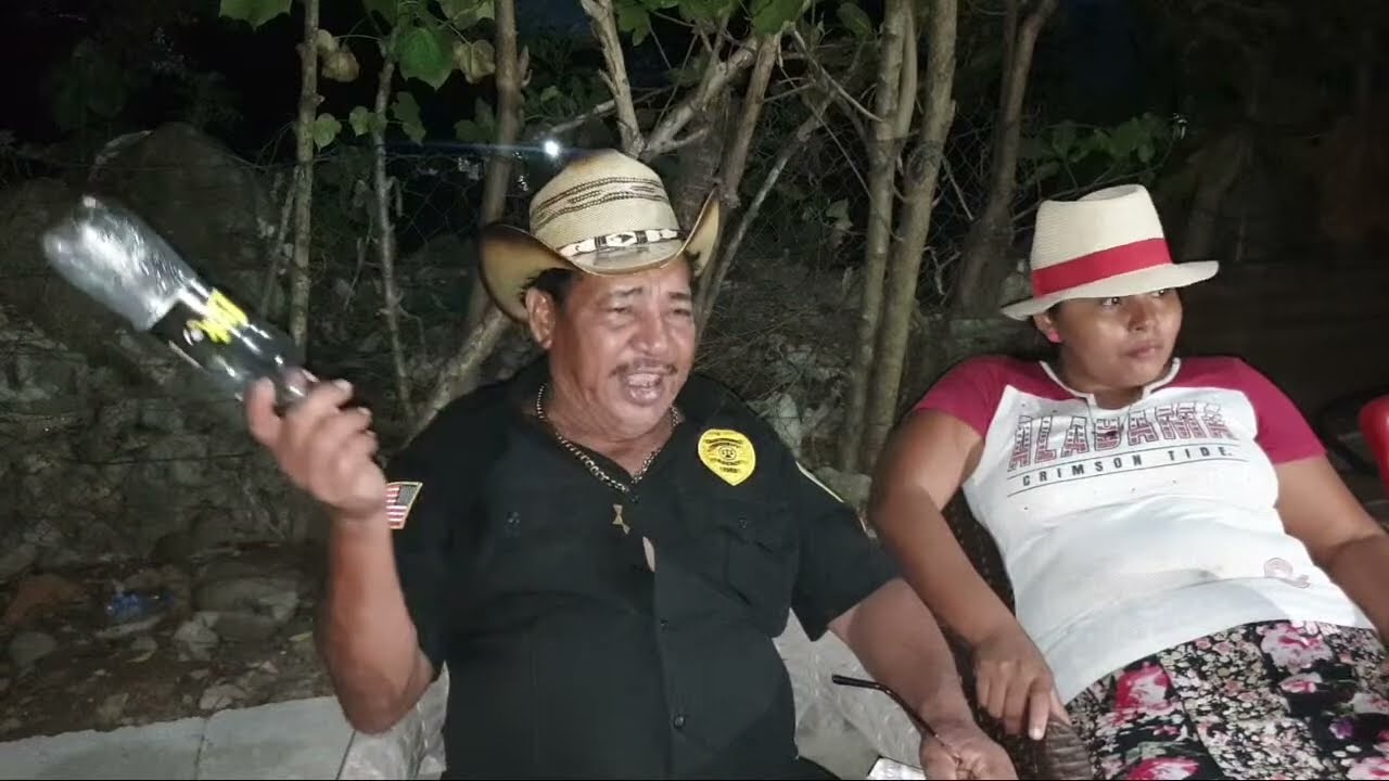 El toro Don Blas Es Muy Celoso por Wilian Baker el sospecha que Nohemi lo engaña