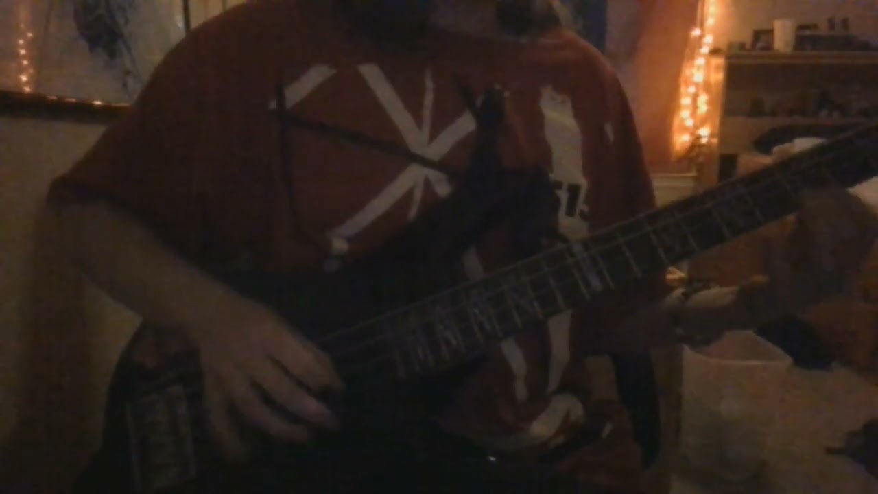 Kyuss - Space Cadet (short bass cover)