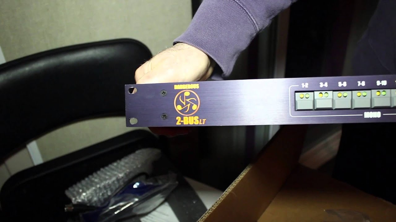Unboxing the second Dangerous 2 Bus LT