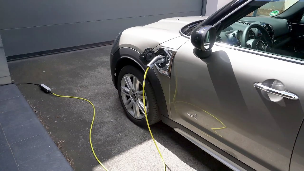 2017 MINI Countryman Cooper S E ALL4 - Plug-In Hybrid