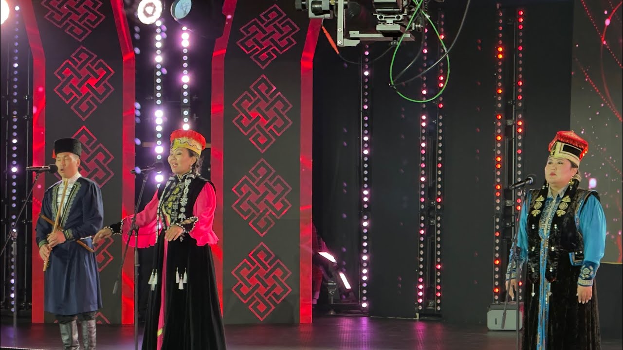 Cultural Vocal Performance | Russian Festival Stage Show