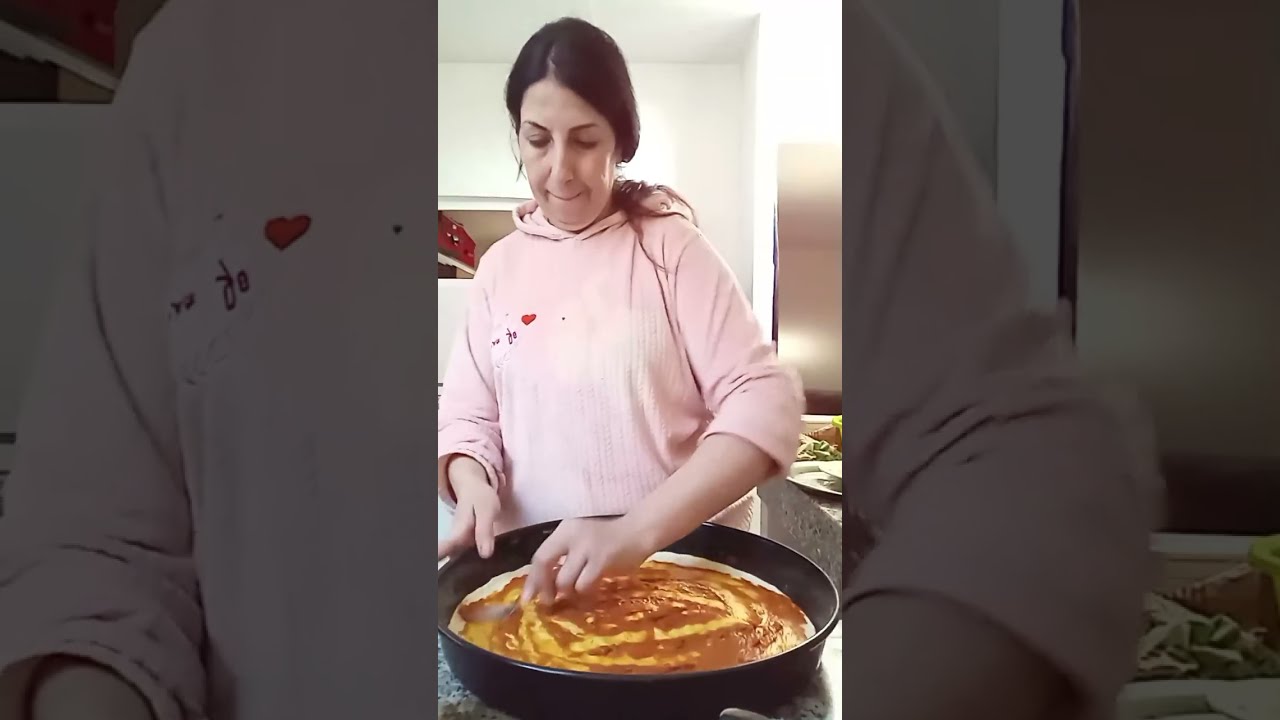 تعالو نعمل بيتزا صغيرة نكافح نفسنا بها  على شقا ومجهود  تحضيرات رمضان 🥰😍🍕