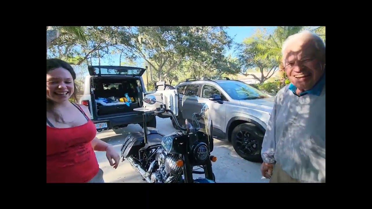 Daughter installs crash bars on her new Super Chief Limited Indian 2022