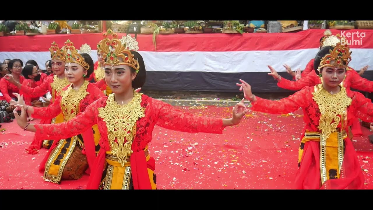 Tari Bedaya Amangkurat ( Tarian Khas Tengger ) - Piodalan Pura Luhur Medang Kamulan Gresik