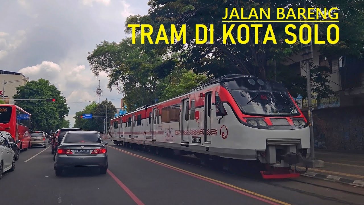Driving Around Solo City with the last tram in Indonesia⁉️ Kereta terakhir di jalan raya Kota Solo‼️