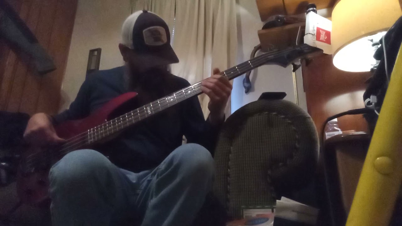 Travelling man ... Travelin' ... Lynyrd Skynyrd ... Bass cover ... 1976 Live