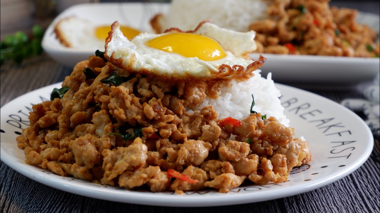 No Marinating Required! Very Tasty Thai Basil Chicken Stir Fry Recipe 泰式九层塔炒鸡 Phat Kaphrao Gai