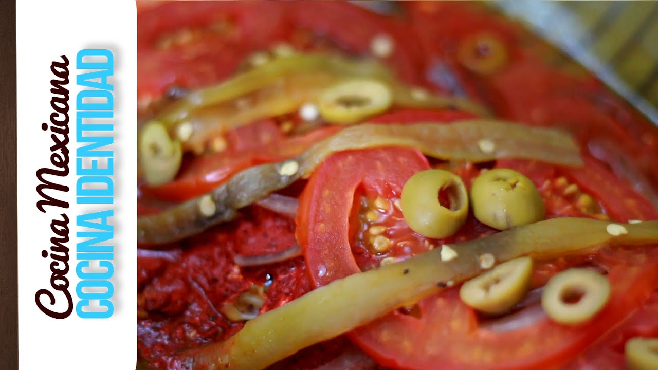 Receta de Pescado envuelto en Hoja de Plátano - TIKIN CHIC. Yuri de Gortari