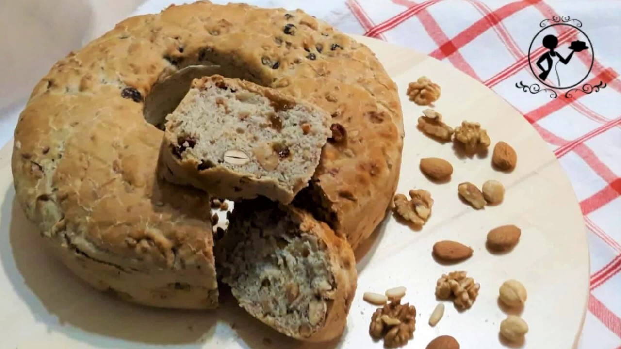 CIAMBELLONE CON FRUTTA SECCA