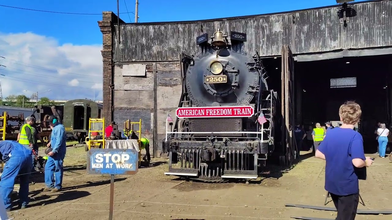 American Freedom Train 250 (Reading #2100)