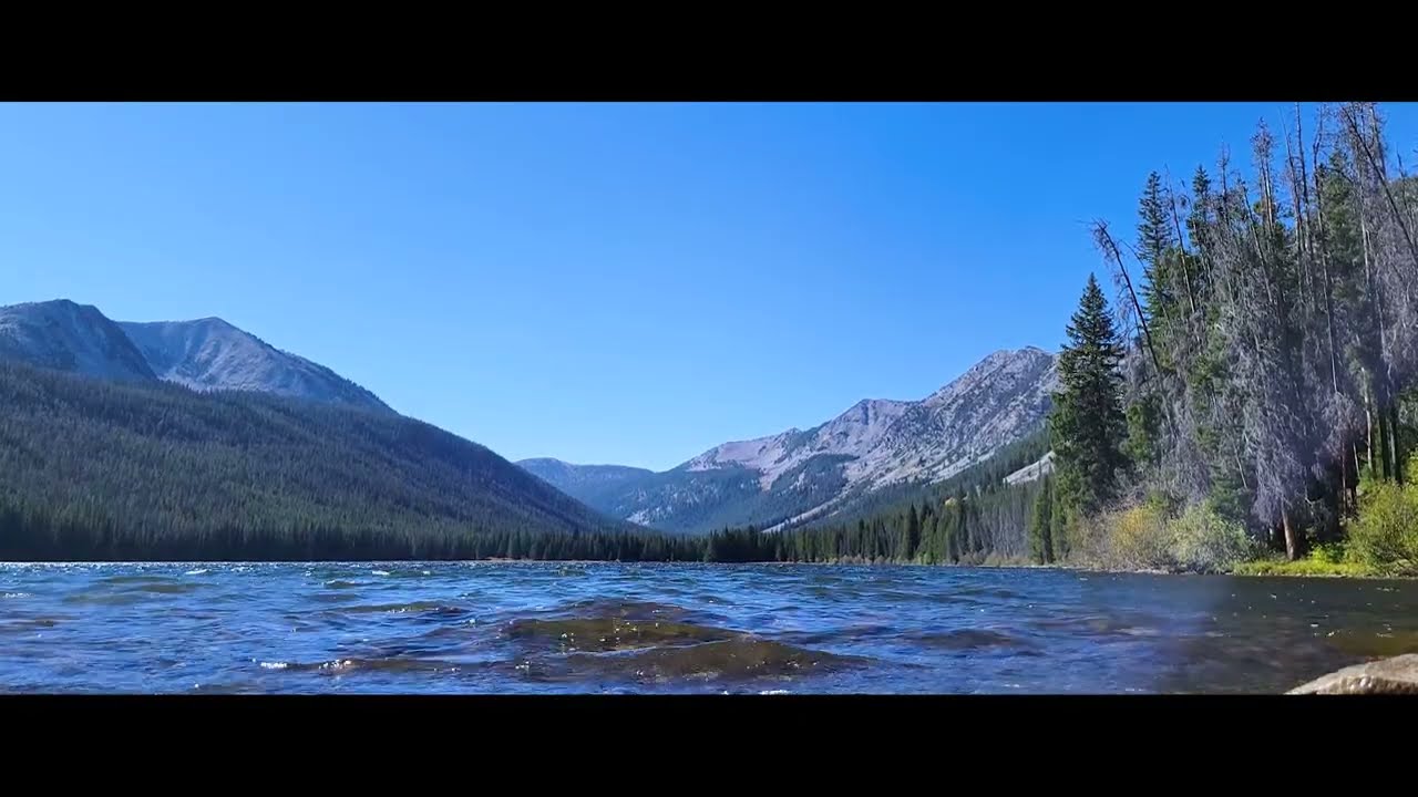 🏞️💧Tranquil Mountain Lake: Relaxing Music and Soothing Water Sounds with Fun Facts 🎶🌲