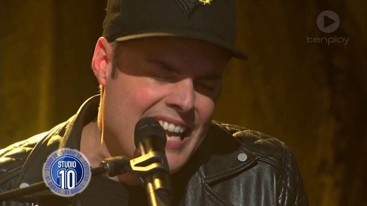 Marc Martel's Extraordinary Performance Of Queen's 'We Are The Champions' | Studio 10