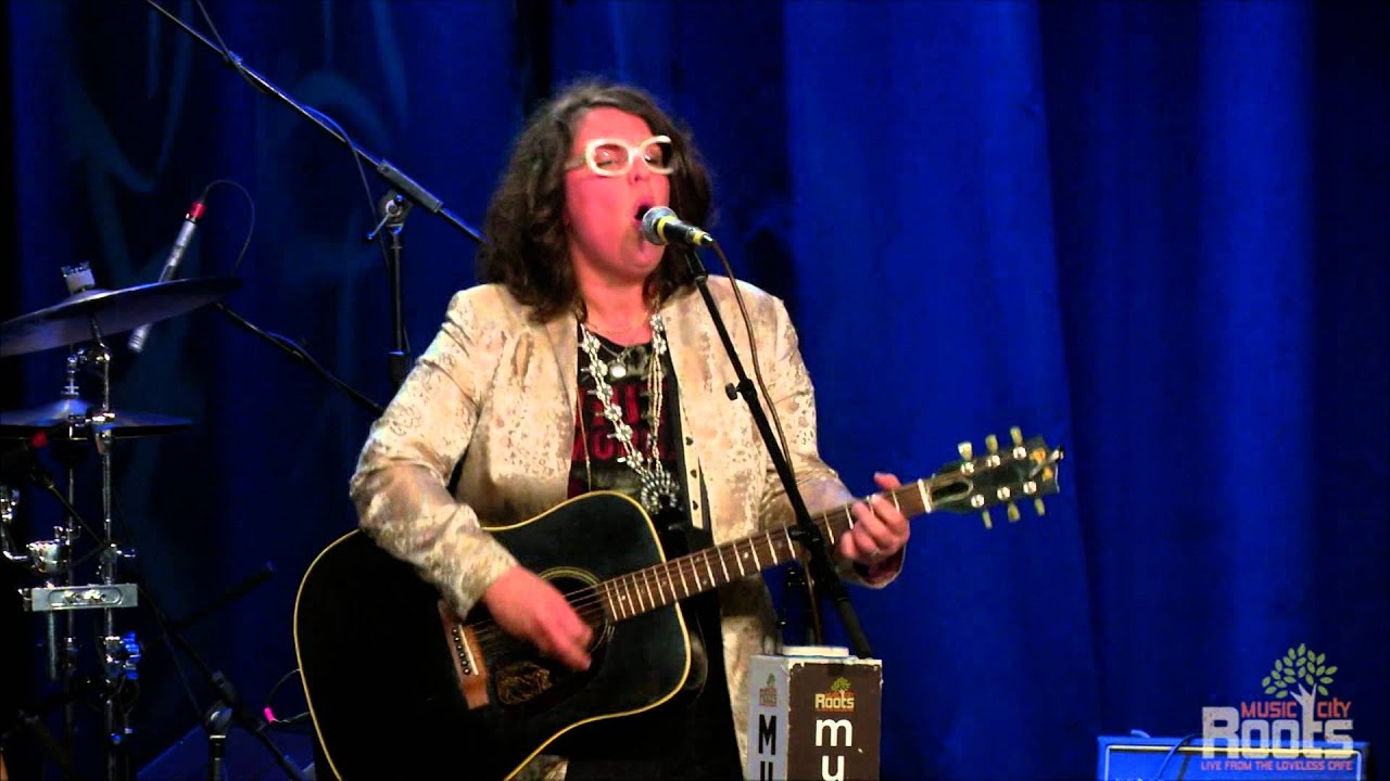 Sarah Potenza 