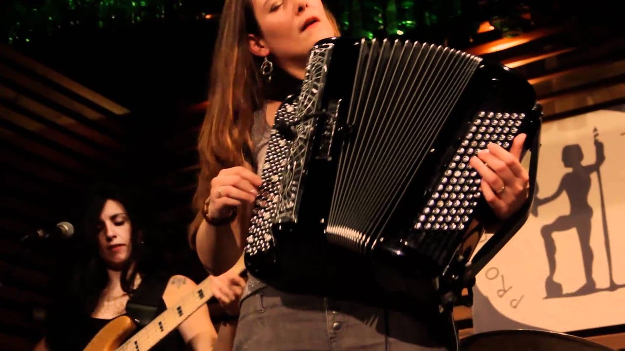 Goin´ down the road. Maraya Zydeco.