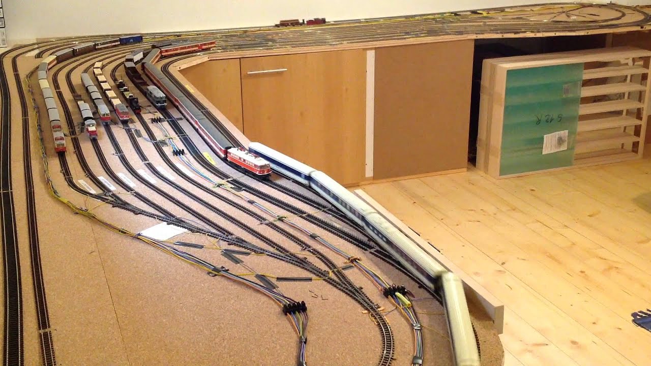 Automatischer Schattenbahnhof H0/H0e (analoge Steuerung)