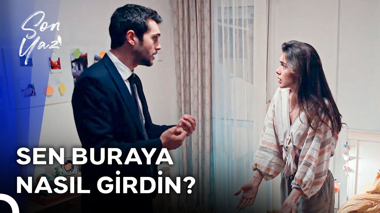 Yağmur'u Şok Eden Oda Baskını 😂 | #AKMUR Sahneleri - Son Yaz