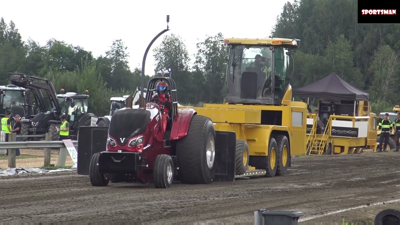 Limited Super Stock - Tractor Pulling - Power Truck Show 2025