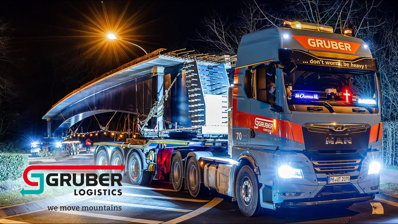 Gruber Logistics - Transport of 5 bridge girders