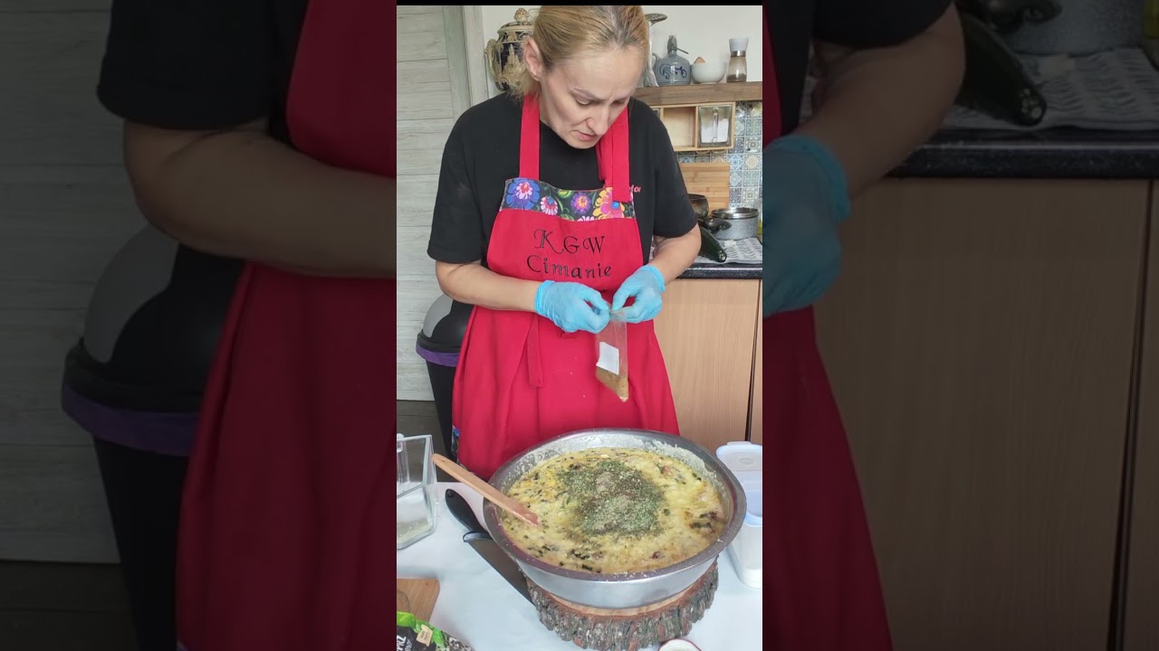 Przepis na babkę ziemniaczaną.