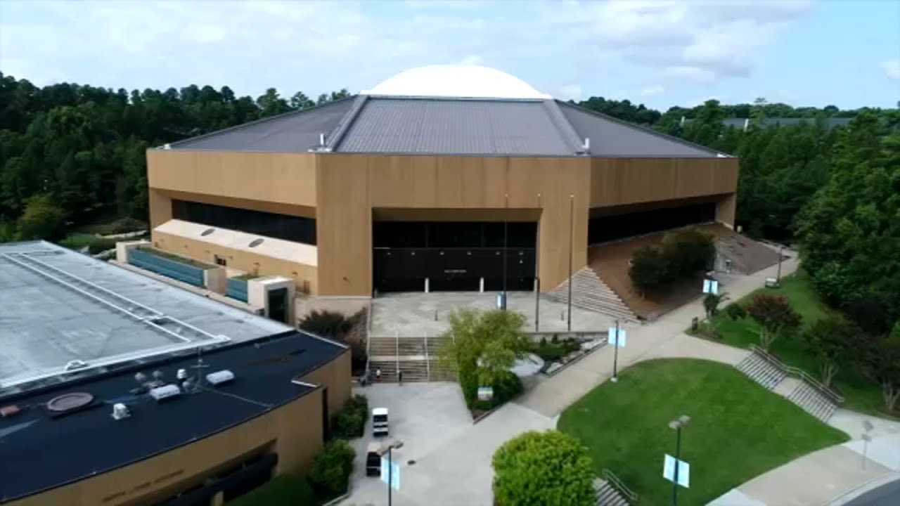 UNC studying replacing Smith Center with new basketball arena that would house men's, women's teams