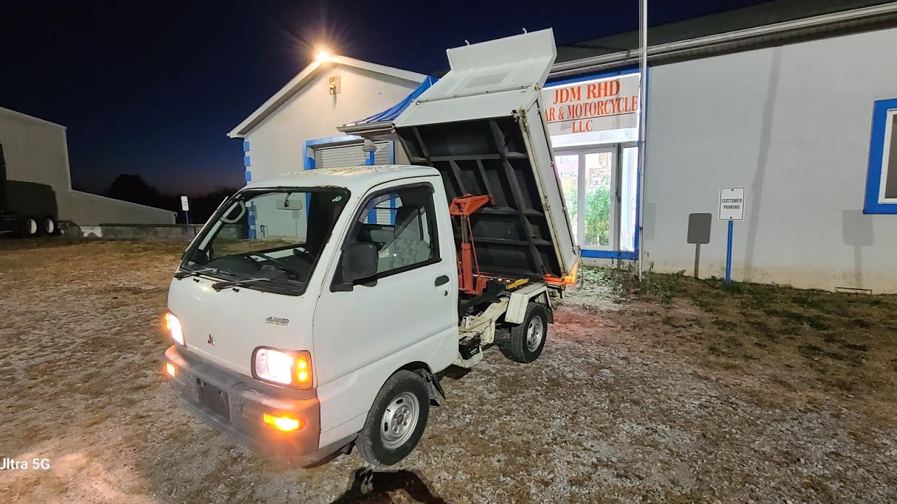 # 36 Mitsubishi MiniCab Dump PTO, 4x4, POWER STEERING, HI-LO, 5 SPEED MANUAL. 67,730 MILES. 