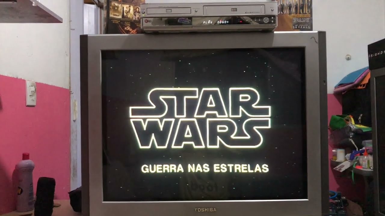Assistindo Star Wars em VHS na Minha TV CRT Toshiba 34” | Nostalgia em Alta Definição