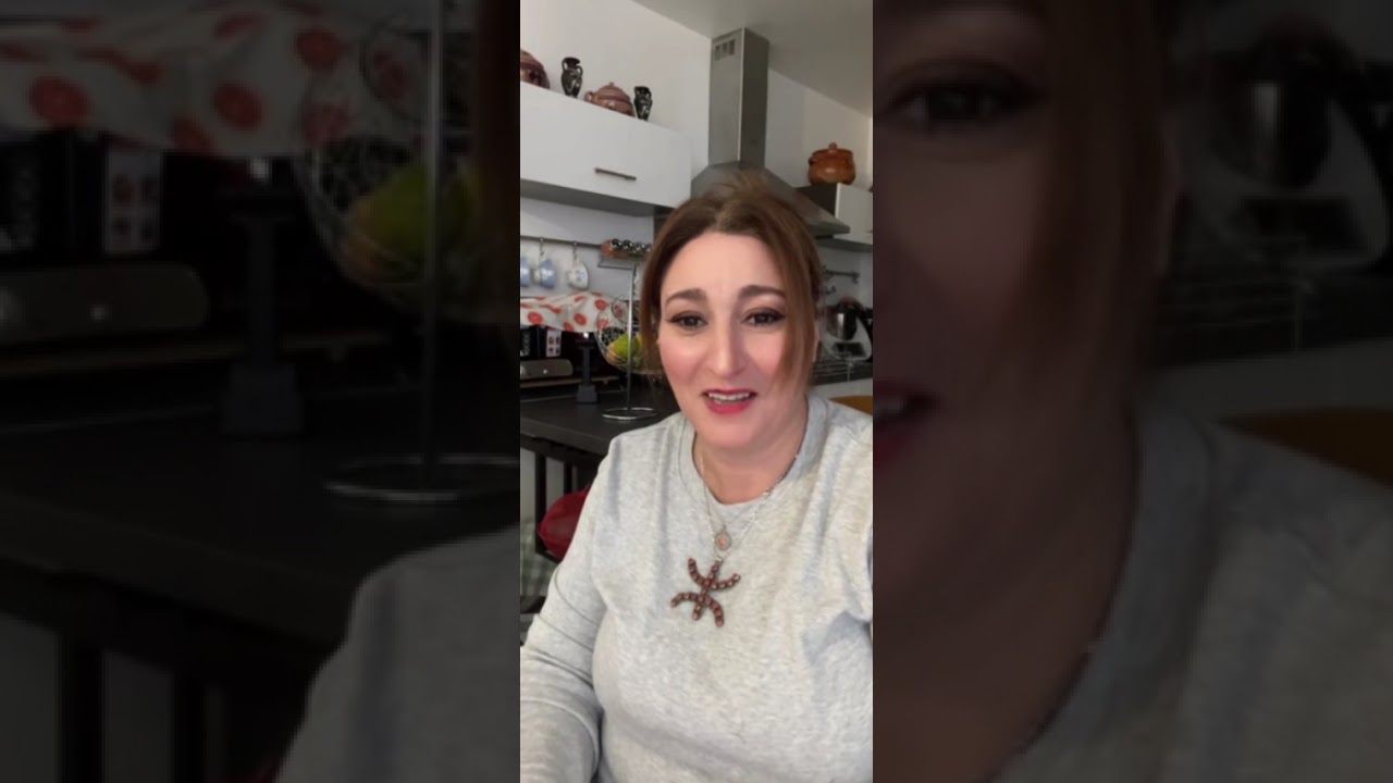 Fahima : Azul ogadagh Adho yagi
