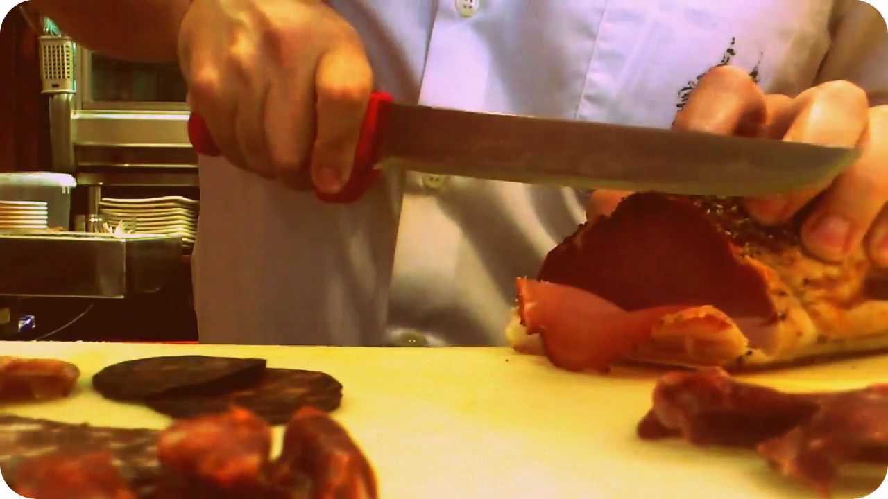 Variado especial de embutidos en Mesón de Murcia.
