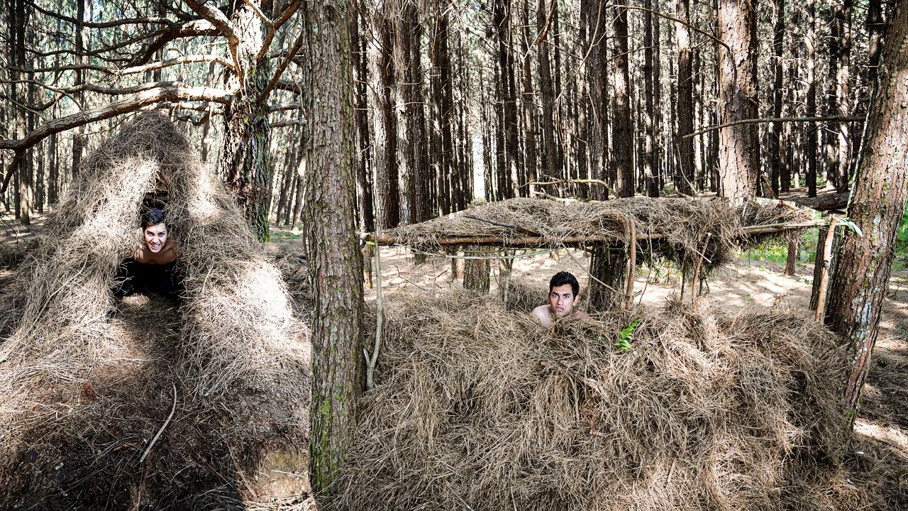 LARGADOS E PERDIDOS -  CONSTRUIMOS ABRIGOS PARA SOBREVIVER NA FLORESTA