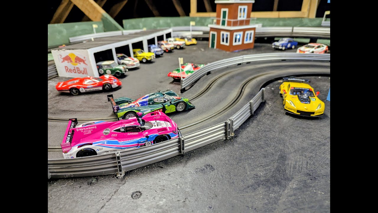 Slot.it Lola pace car v Slot.it Acura