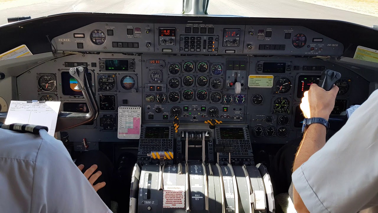 Air NZ Q300 Cockpit Takeoff From Kerikeri Runway 15