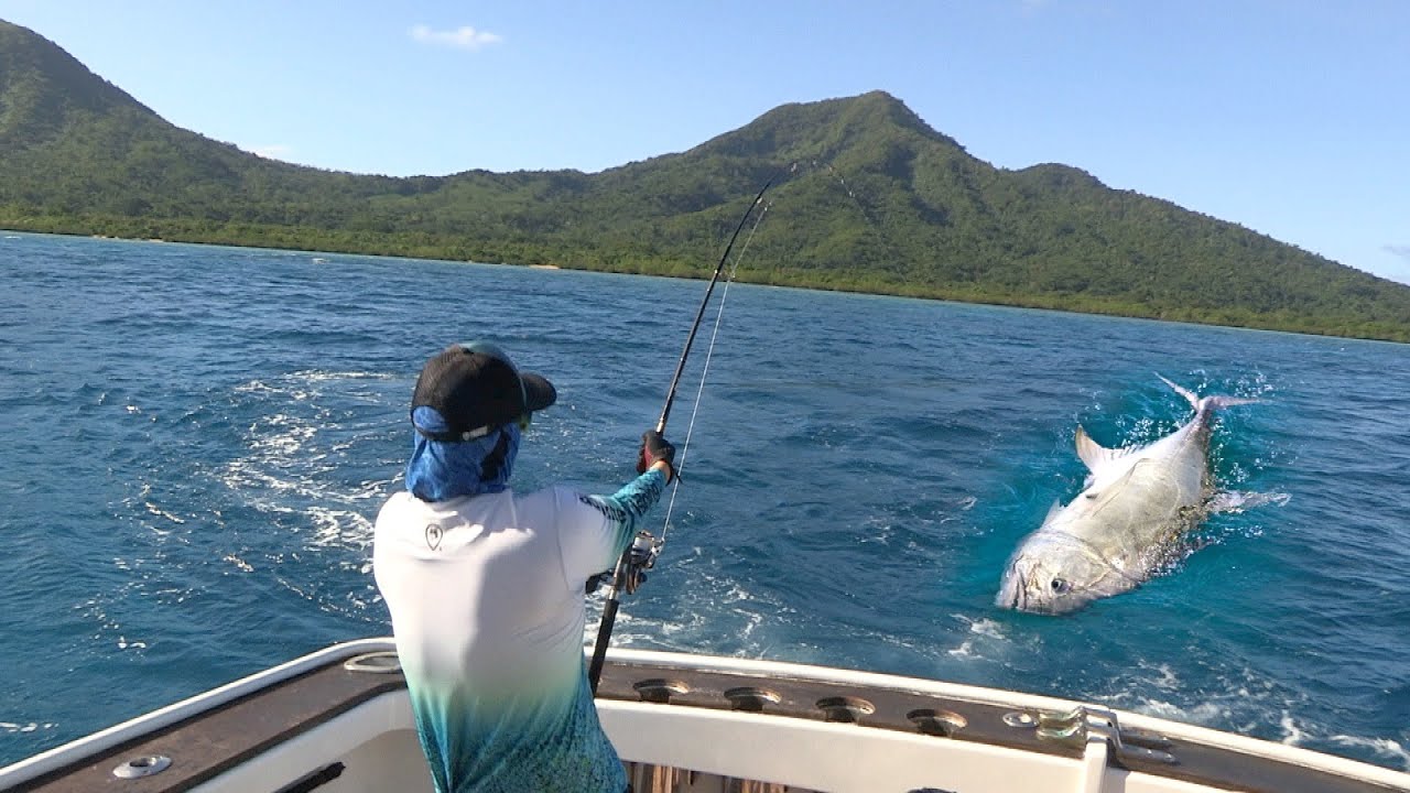 Pecanje na okeanu kod ostrva Vanuatu III deo | Fishing in ocean near Vanuatu 3 - jigging, popping