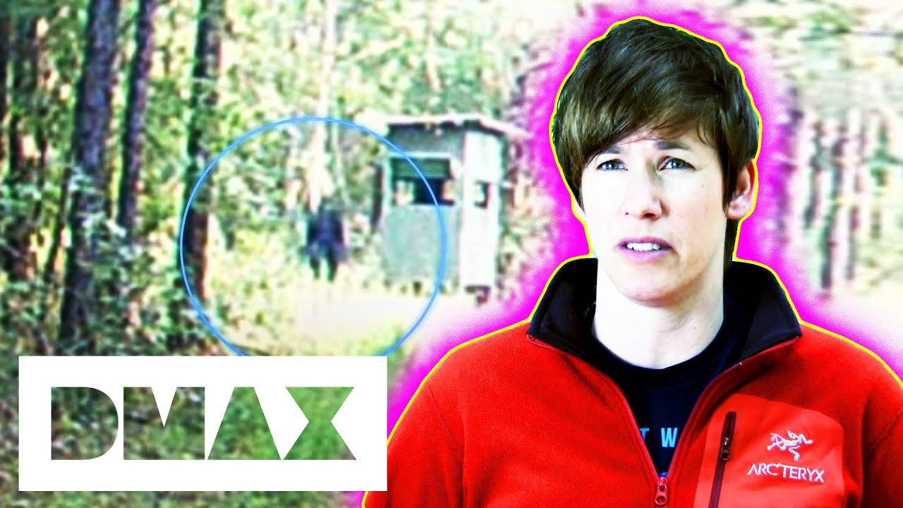 Possible Bigfoot Sighting?! Experts Investigate The Location Where It Happened! | Finding Bigfoot