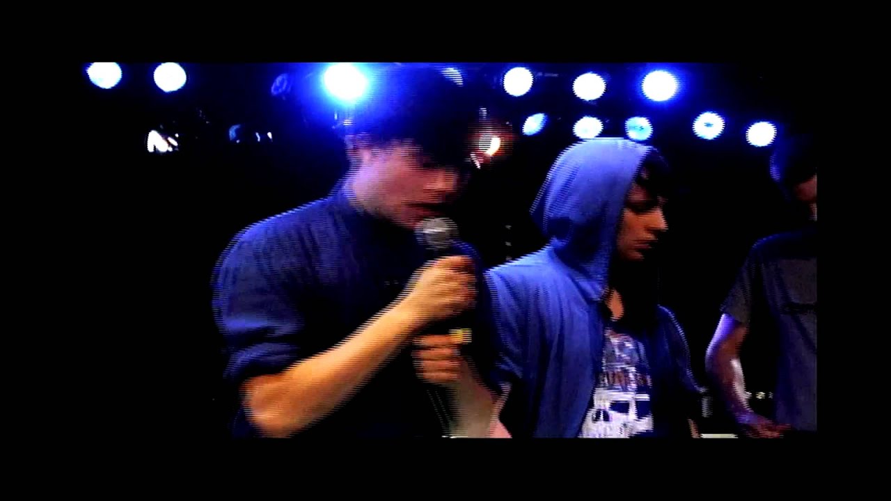 The Maccabees *LIVE* performing 