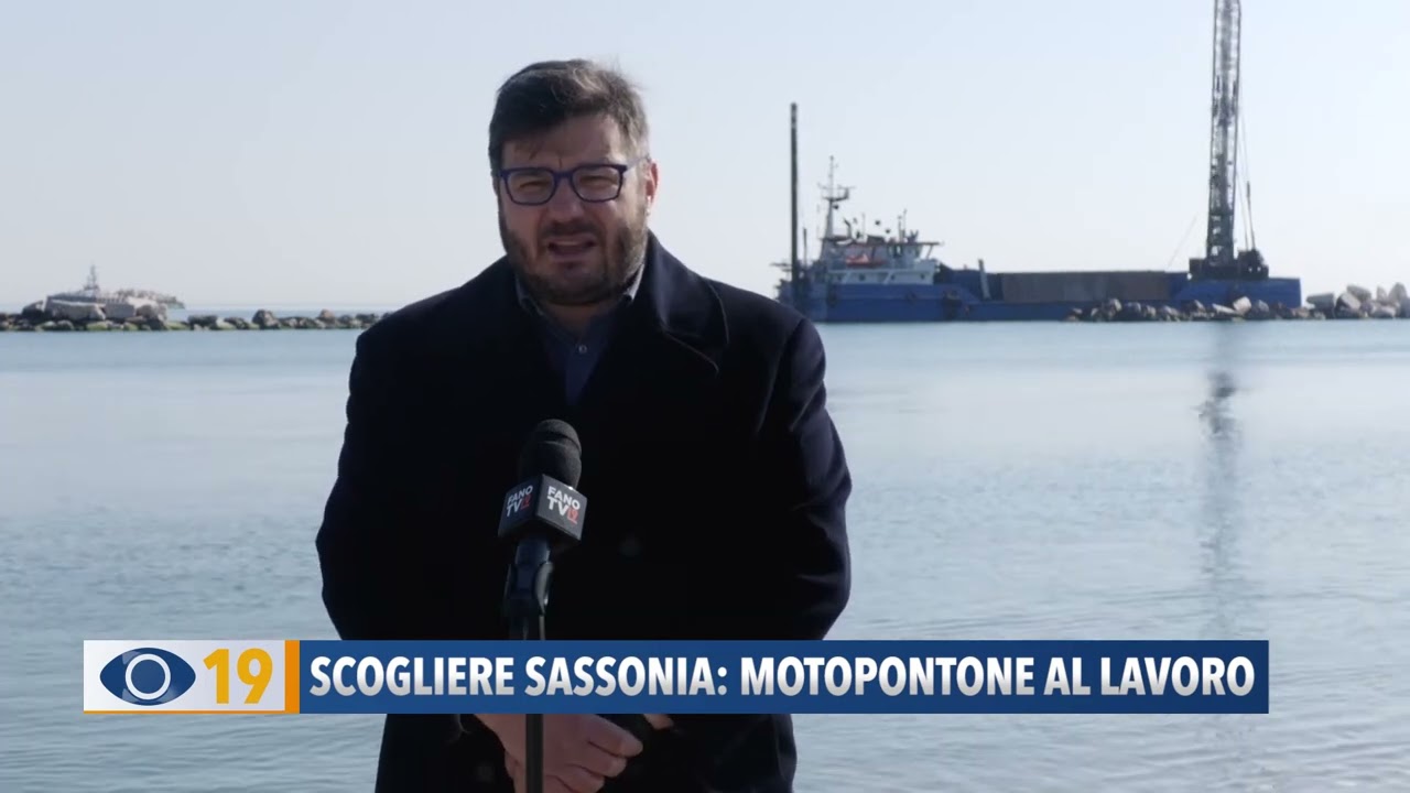 Scogliere Sassonia: motopontone al lavoro
