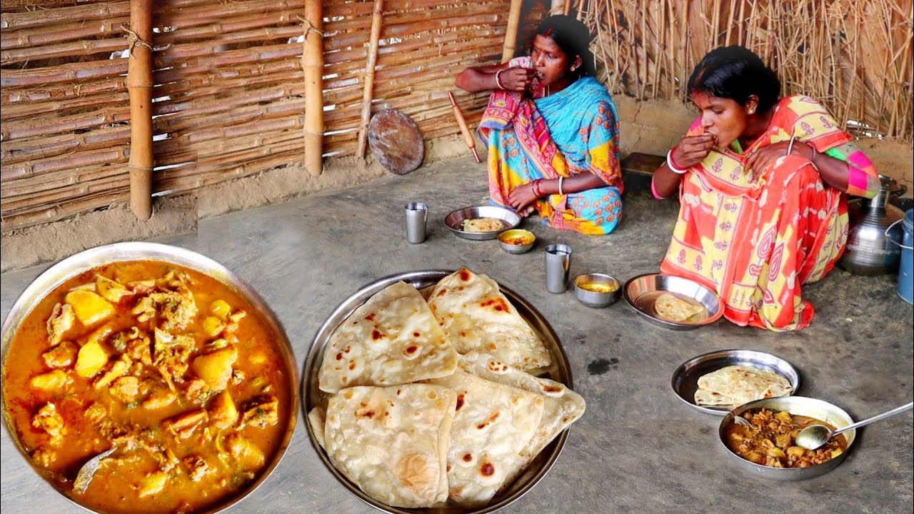 paratha and chicken curry cooking & eating in tribal method by santali women||rural village India