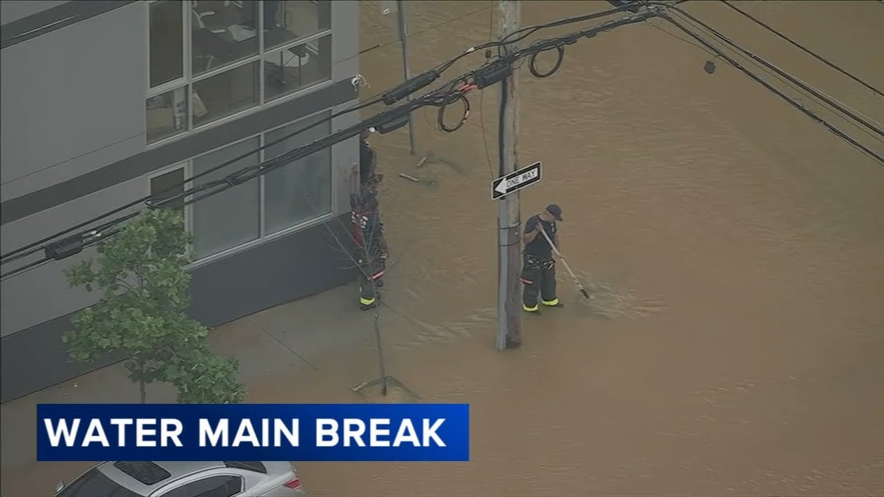 Water main break floods streets in North Philadelphia