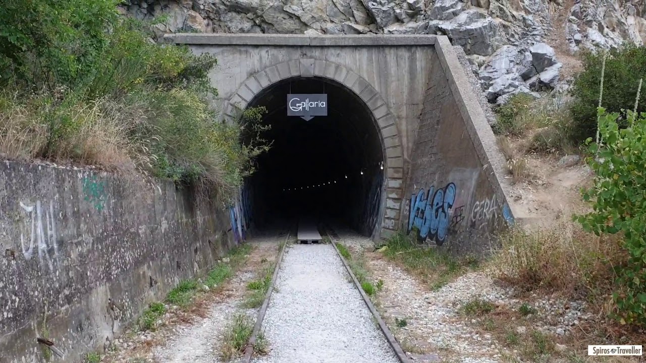 ΠΙΝΟΥΜΕ ΚΑΦΕ ΜΕΣΑ ΣΤΗ ΓΑΛΑΡΙΑ ΤΟΥ ΤΡΑΙΝΟΥ/ΠΑΡΑΛΙΑ ΑΓΙΟΥ ΠΑΝΤΕΛΕΗΜΩΝΑ