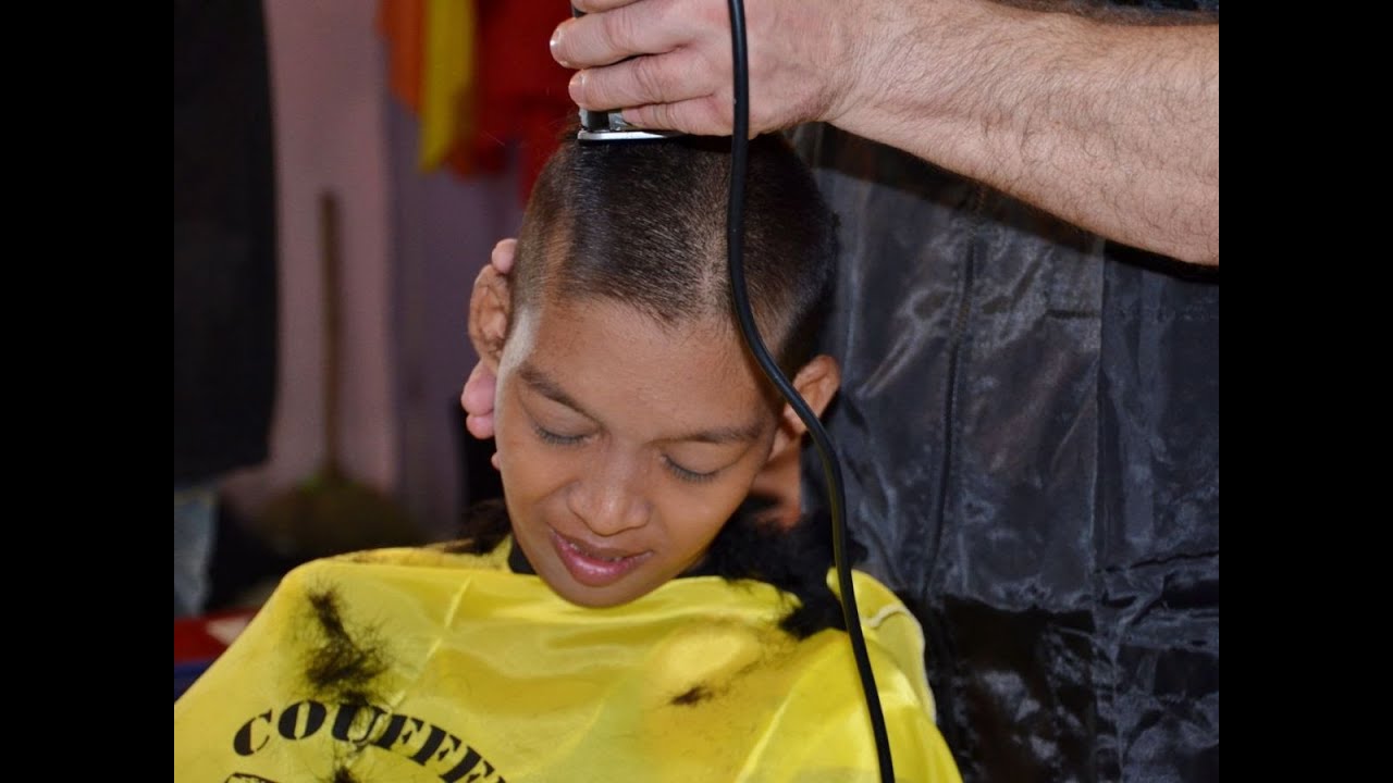 SARA extreme short hair cut
