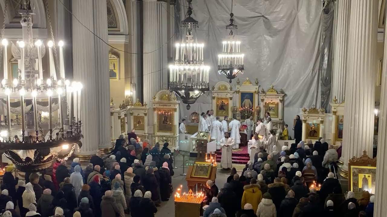 14.02.2026. Ранняя Литургия. СВЯТО-ТРОИЦКАЯ  АЛЕКСАНДРО-НЕВСКАЯ ЛАВРА, Троицкий собор.