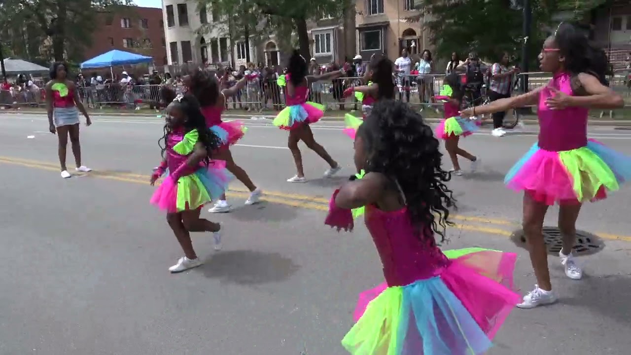 DANCE FORCE ELITE @93RD ANNUAL BUD BILLIKEN PARADE 2022