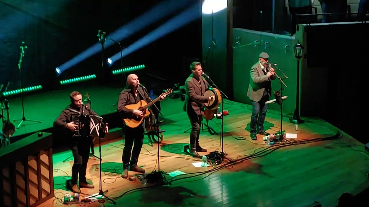 The High Kings - The Irish Roar