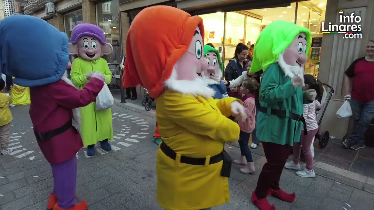Info Linares    Cabalgata DTiendas Linares   Octubre 2024