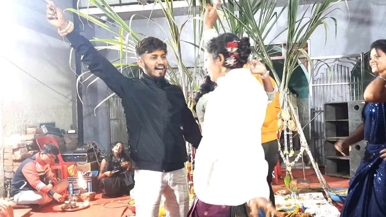रुबाब सनी जाधव यांनी केला स्पेशल डान्स