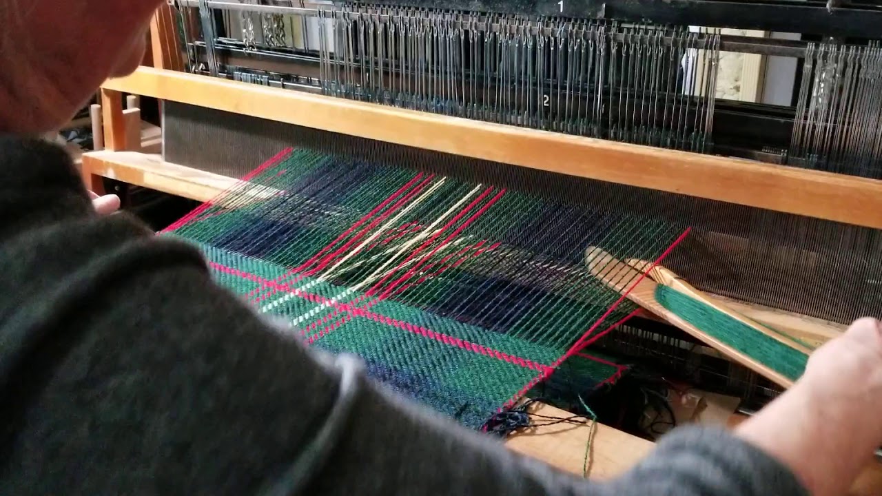 Weaving a Tartan