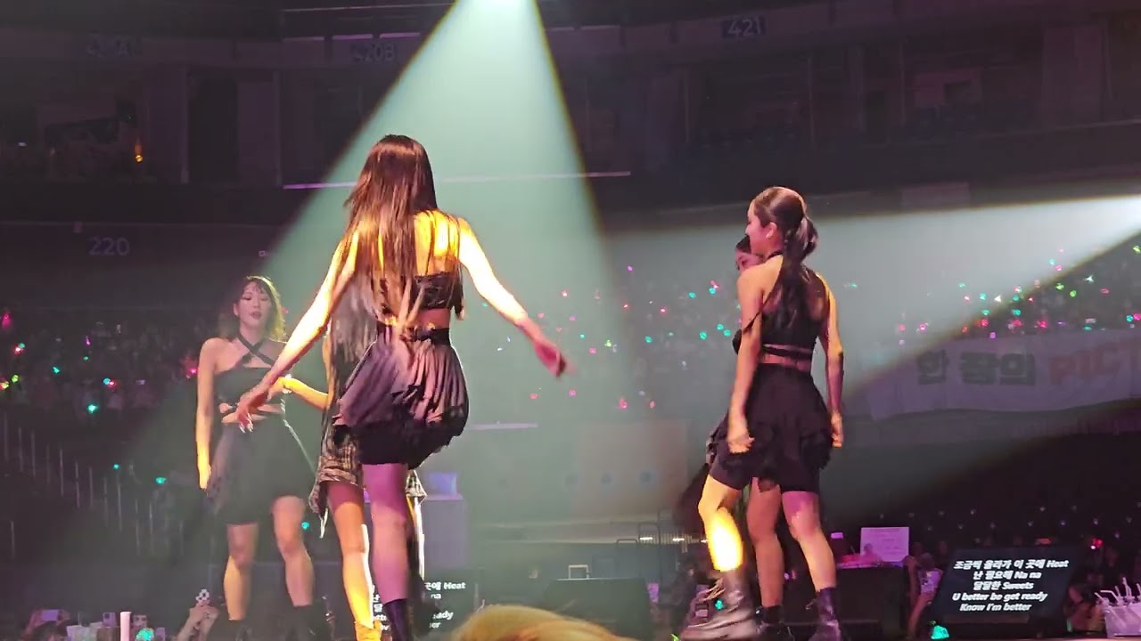 Hyoyeon - Dessert K Magic Live in Manila fancam 231310
