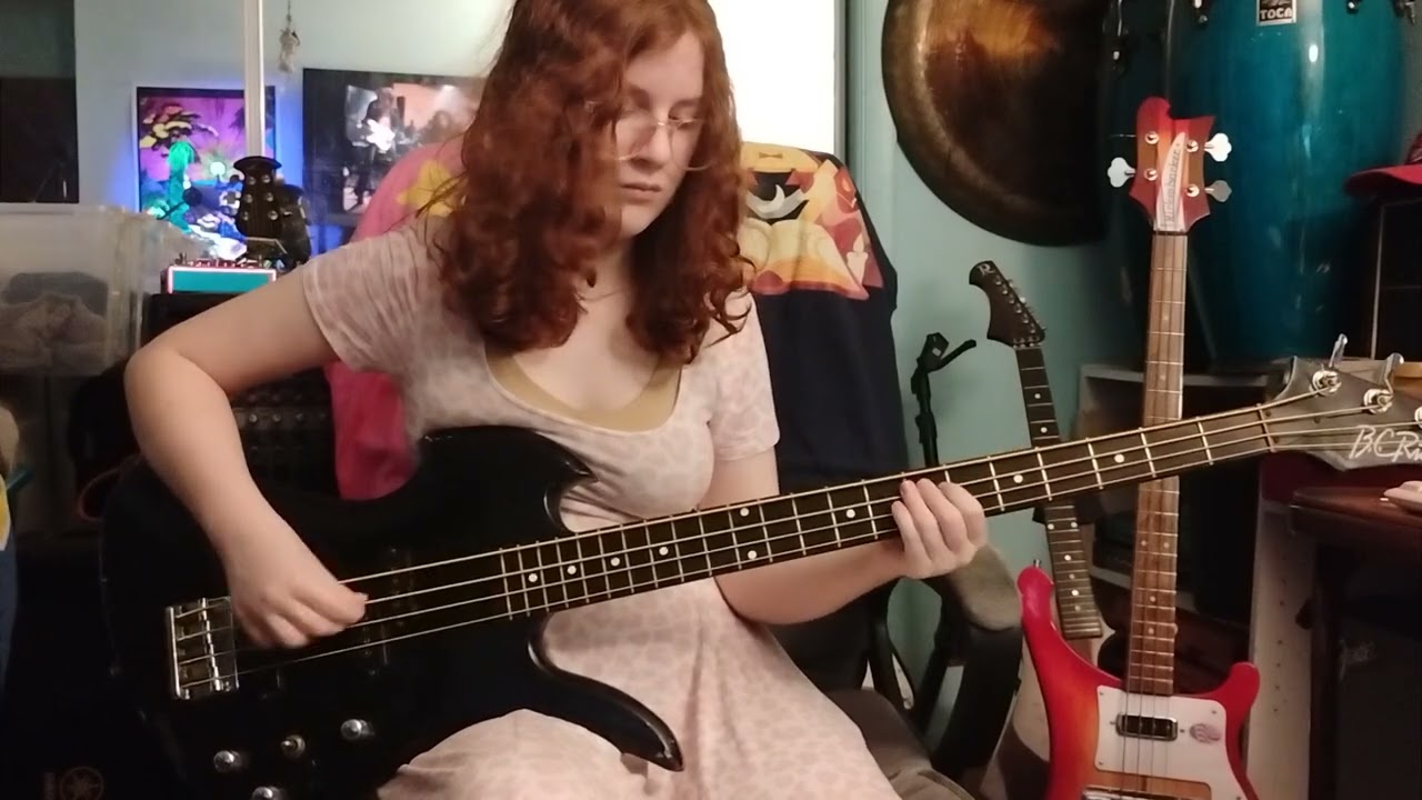 He's a Woman/Scorpions bass play along by Cara